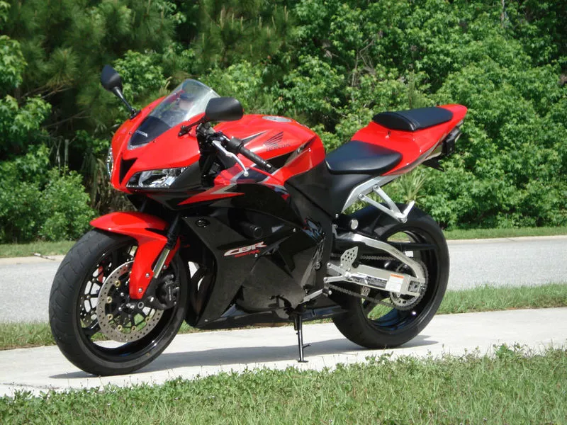 продается мотоцикл Honda CBR 600  2011г.